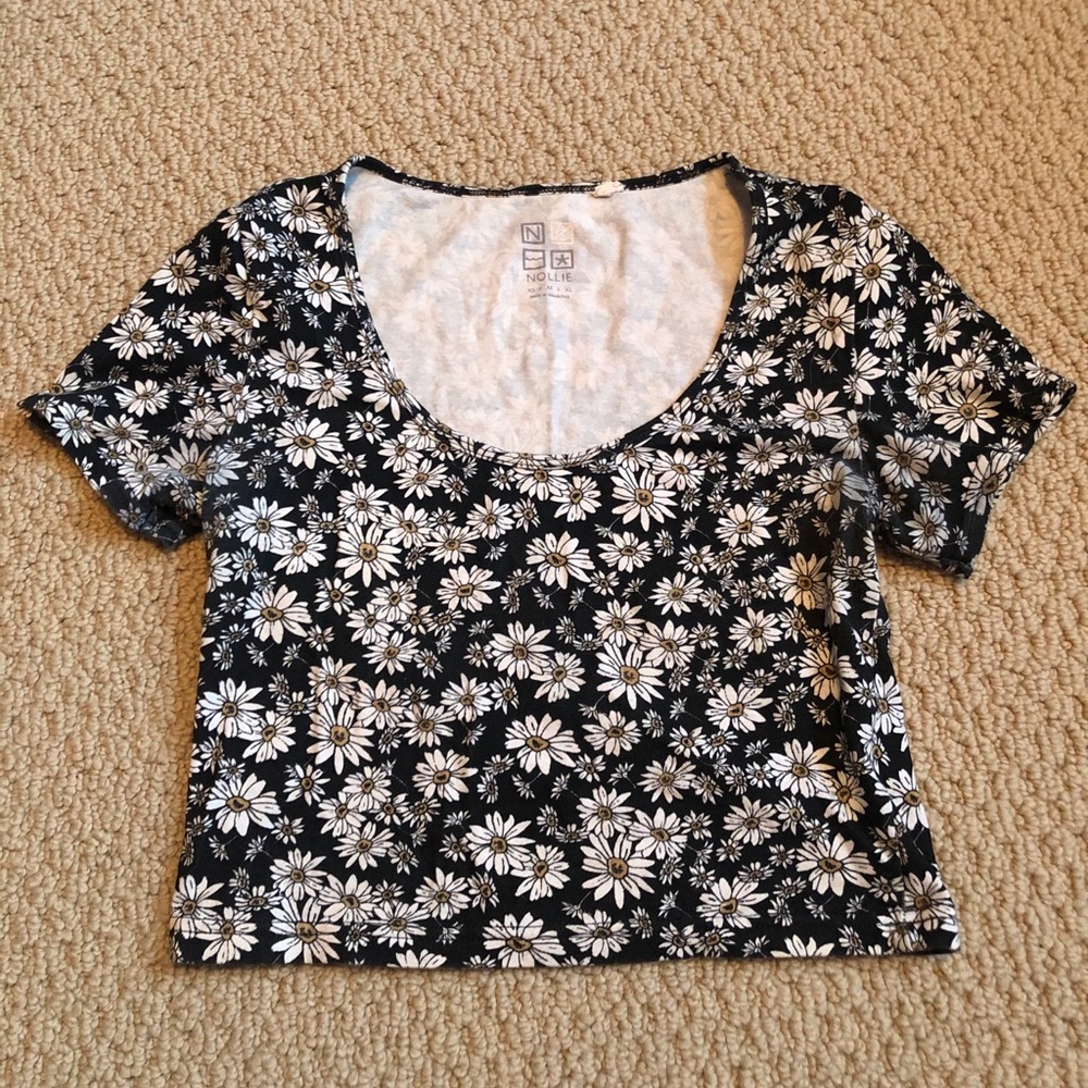 Nollie Black and White Floral Crop Top